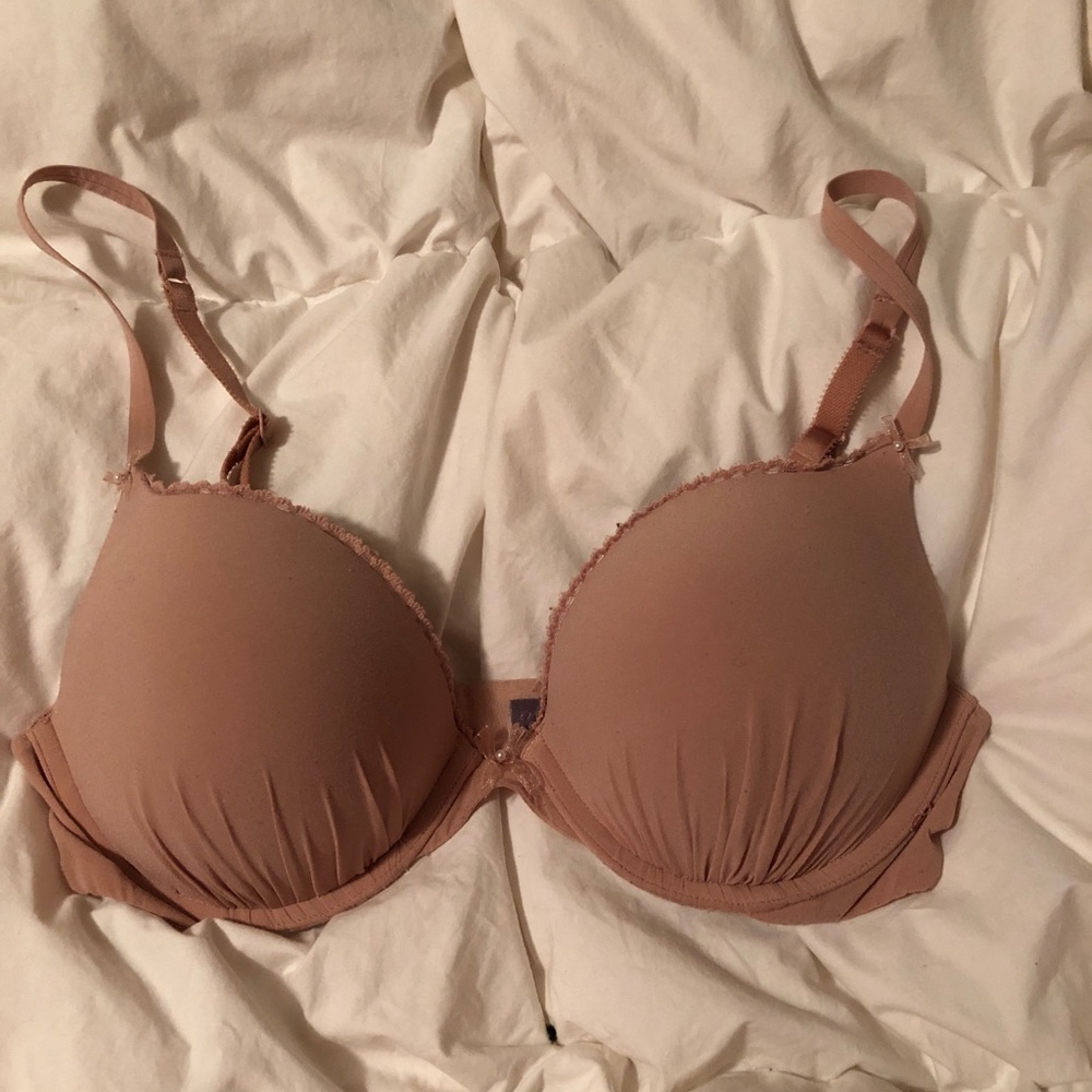 Mauve Victoria’s Secret push-up bra